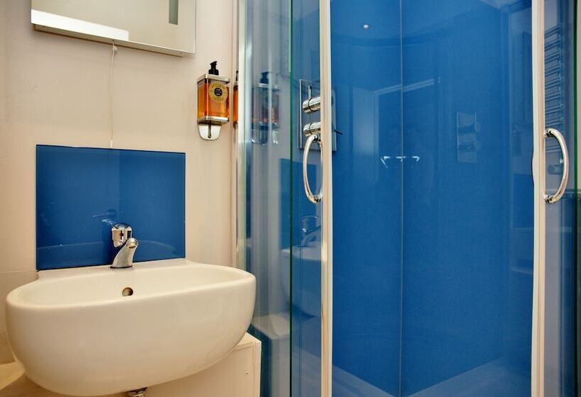 בית מלון כפרי The Oriental  Guest House