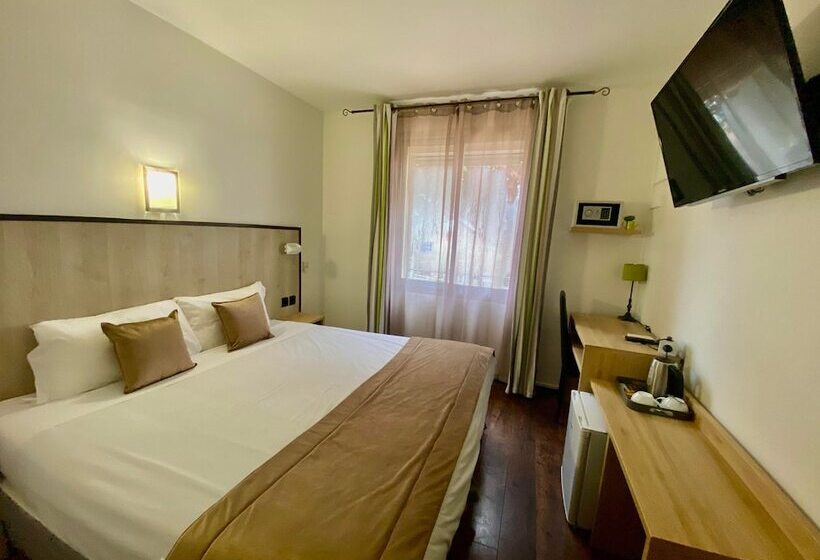 בית מלון כפרי The Originals City, Hôtel Azur,fossurmer