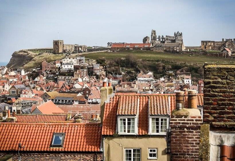 בית מלון כפרי The Resolution