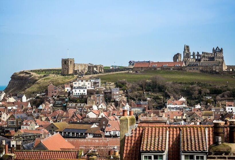 בית מלון כפרי The Resolution