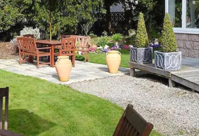 فندق Trafford Bank Guest House