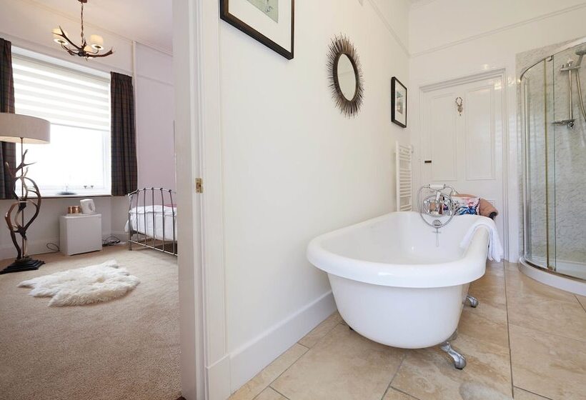 فندق Trafford Bank Guest House