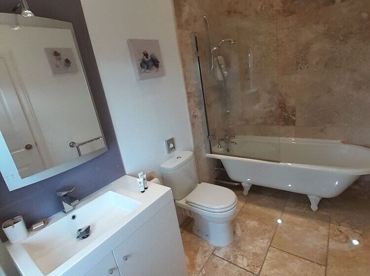 فندق Trafford Bank Guest House