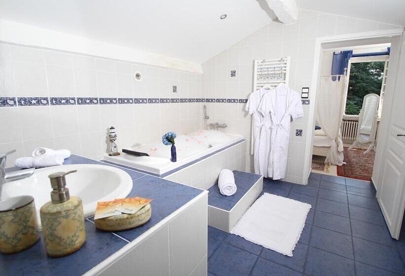 בית מלון כפרי Villa Aimée Luxury Apartments With Heated Pool