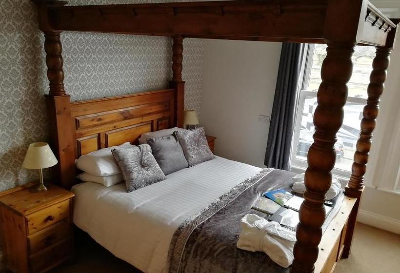 Отель The York Priory