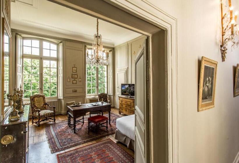L Hotel De Panette, Un Exceptionnel Château En Ville   Cathédrale