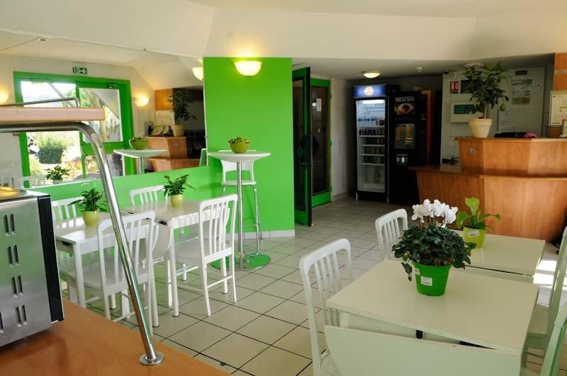 Lemon Hotel - Mery Sur Oise/cergy