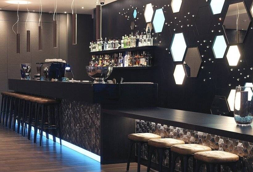 Motel One London Tower Hill