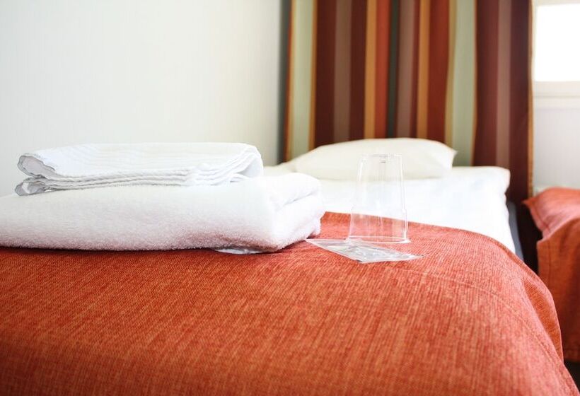 Summer Hotel Vuorilinna