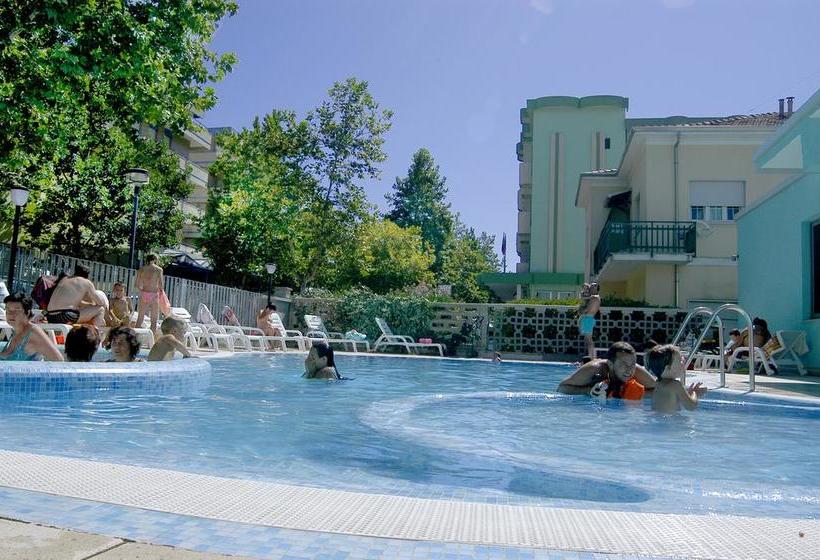 בית מלון כפרי Adriatico Family Village