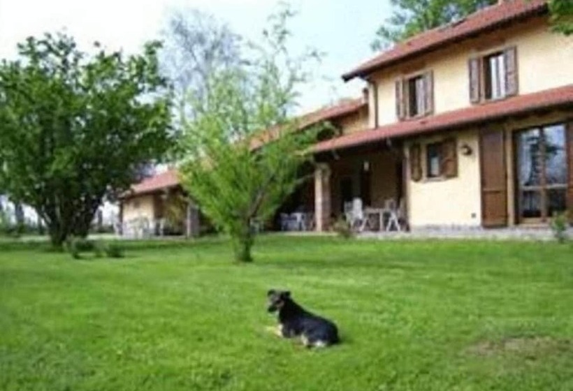 Отель Agri Village Pavia