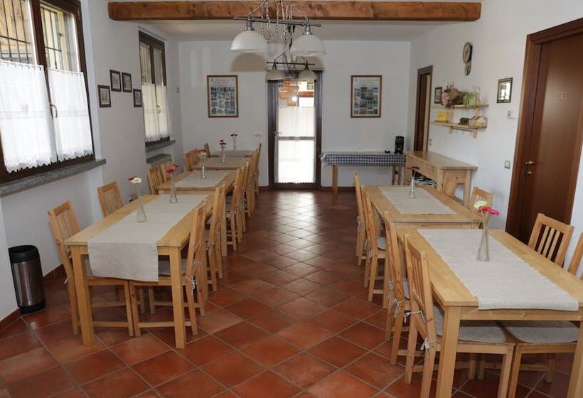 Отель Agri Village Pavia