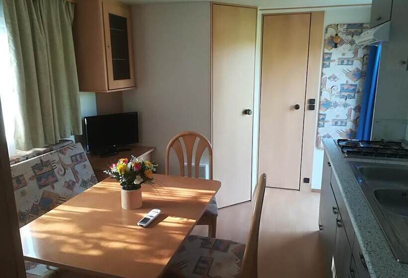 Отель Agri Village Pavia