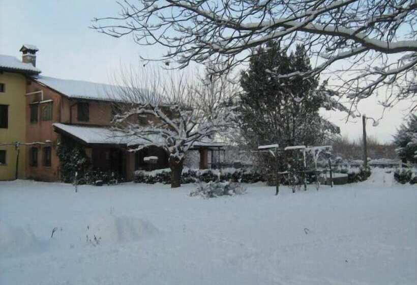 בית מלון כפרי Agriturismo Borg Da Ocjs