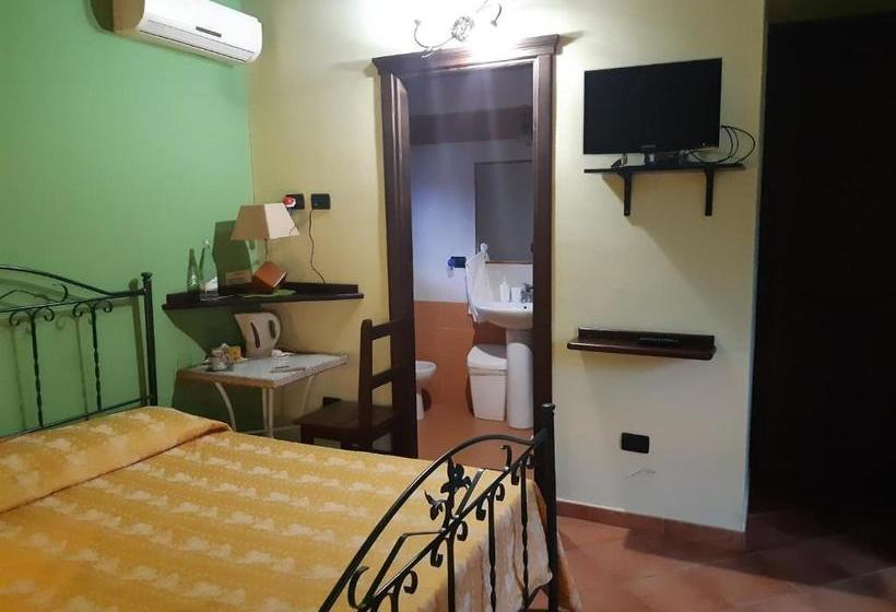 בית מלון כפרי Agriturismo Il Pozzo Antico