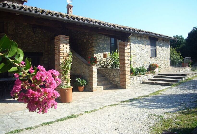 Отель Agriturismo Le Casette