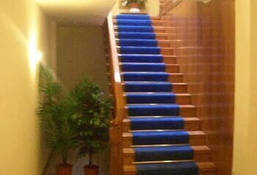 Отель Airport Torre Clementina Inn