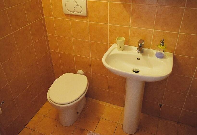 Отель Airport Torre Clementina Inn