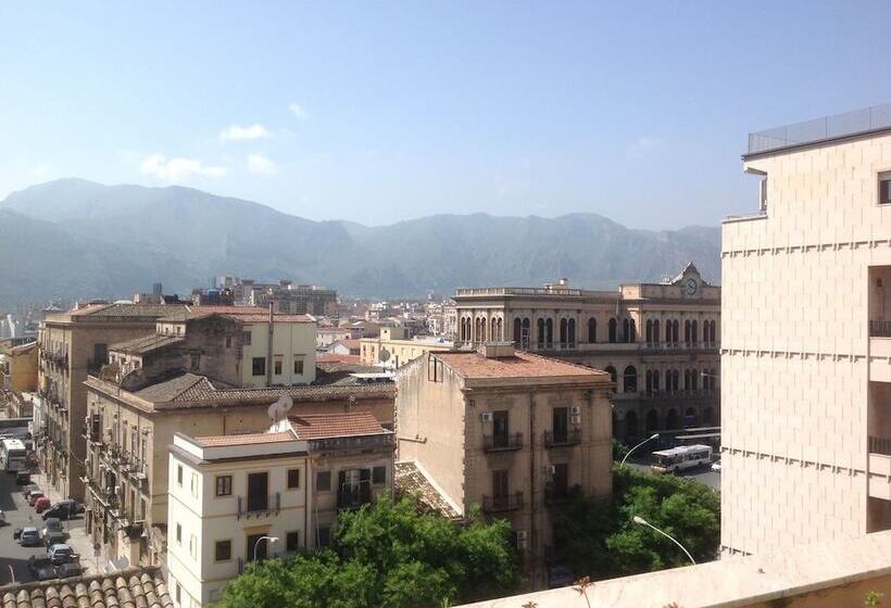 酒店 Albergo Cavour