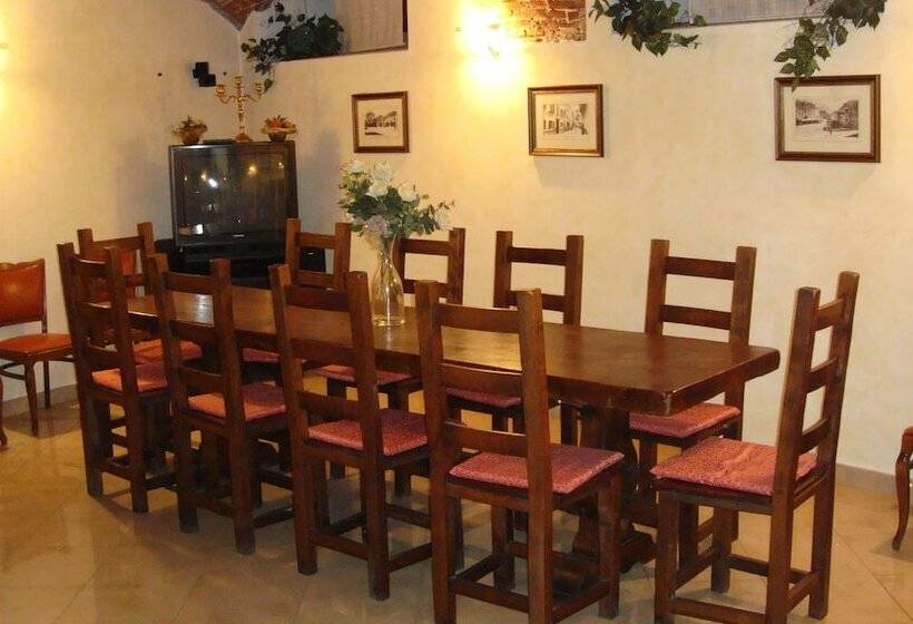 호텔 Albergo Corona