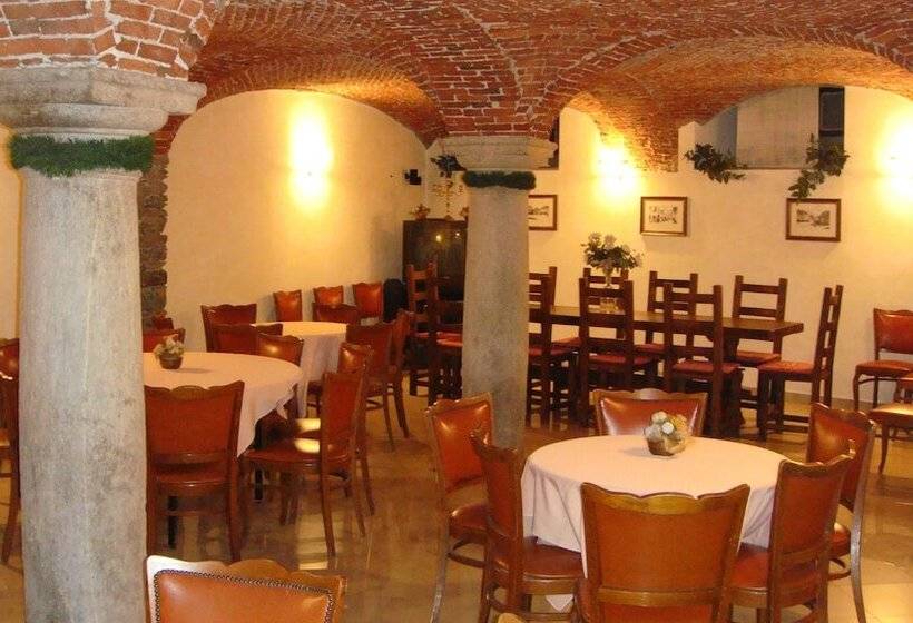 호텔 Albergo Corona