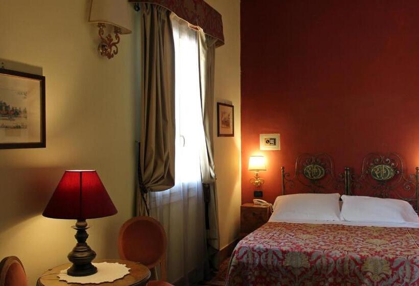 Hotel Albergo Delle Drapperie