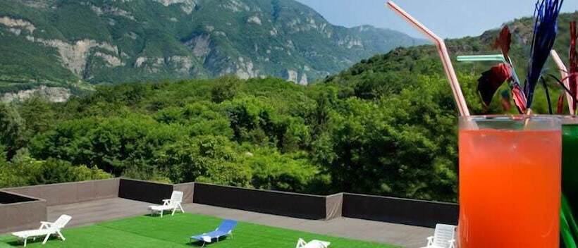 فندق Albergo Il Castellino