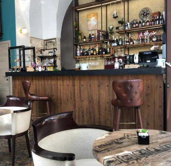 酒店 Albergo Piazza Risorgimento