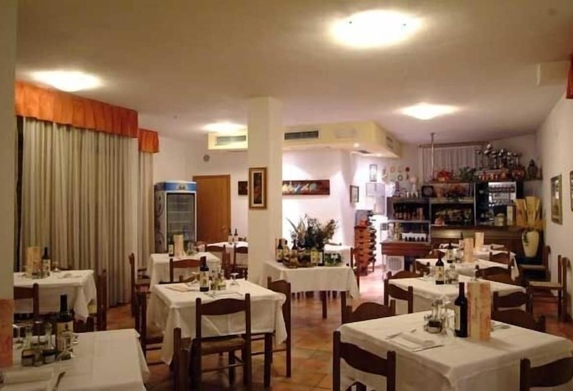 호텔 Albergo Ristorante Olimpia