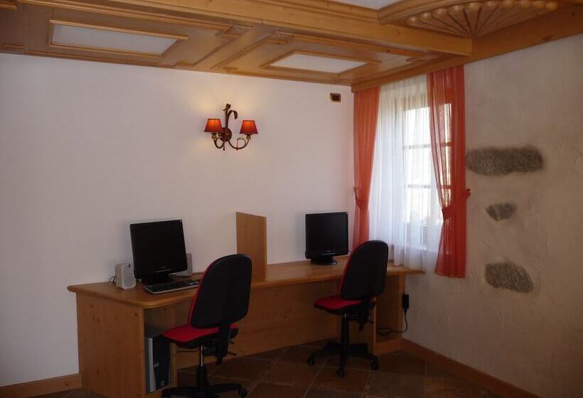 בית מלון כפרי Almazzago