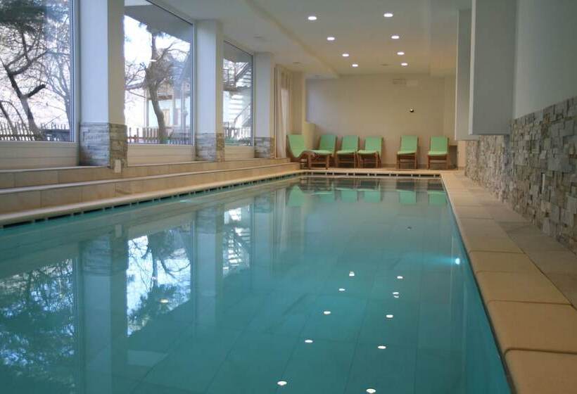 בית מלון כפרי Almazzago