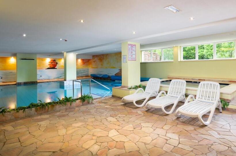 בית מלון כפרי Alpen