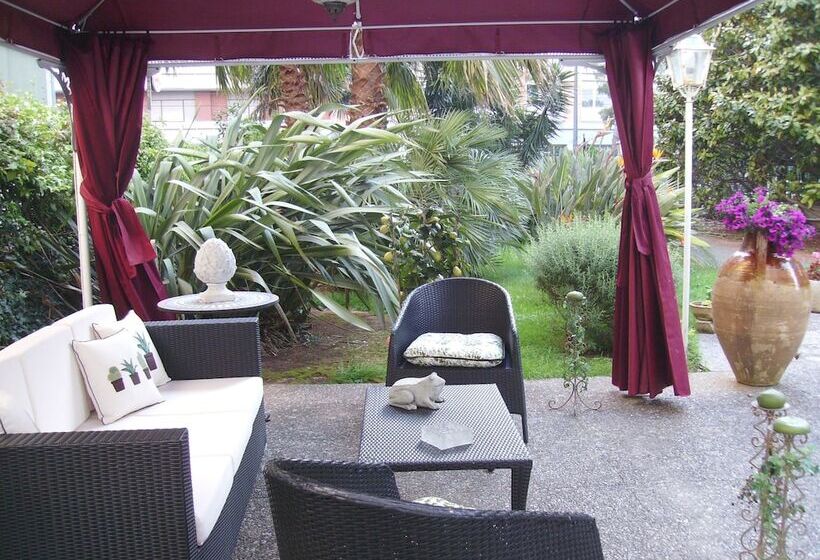 هتل Antica Villa La Viola