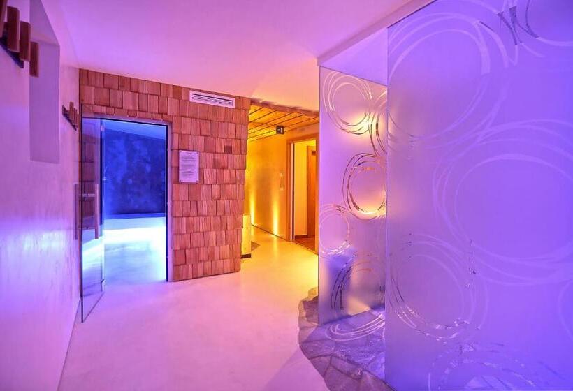 هتل Astor Suites B&b