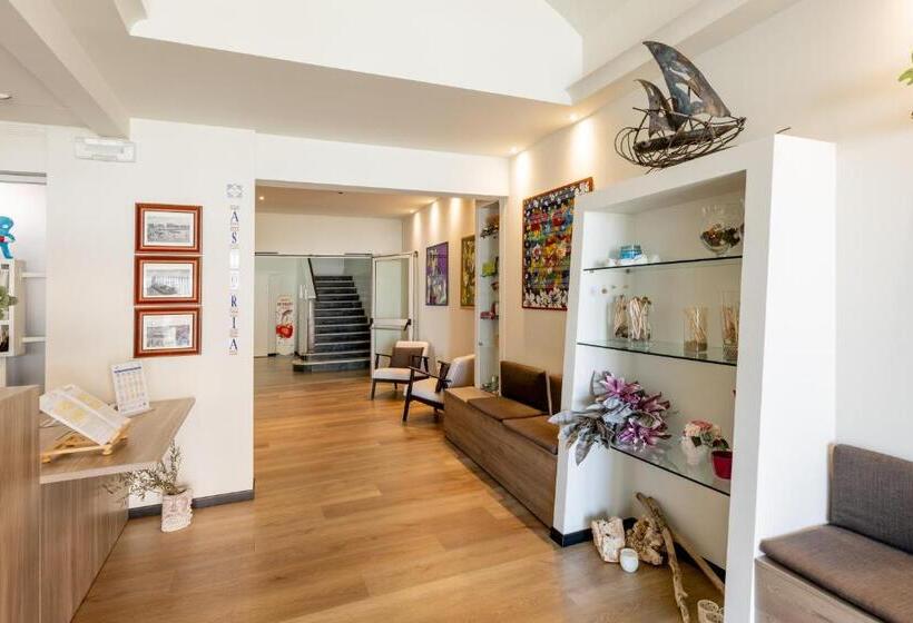 בית מלון כפרי Astoria