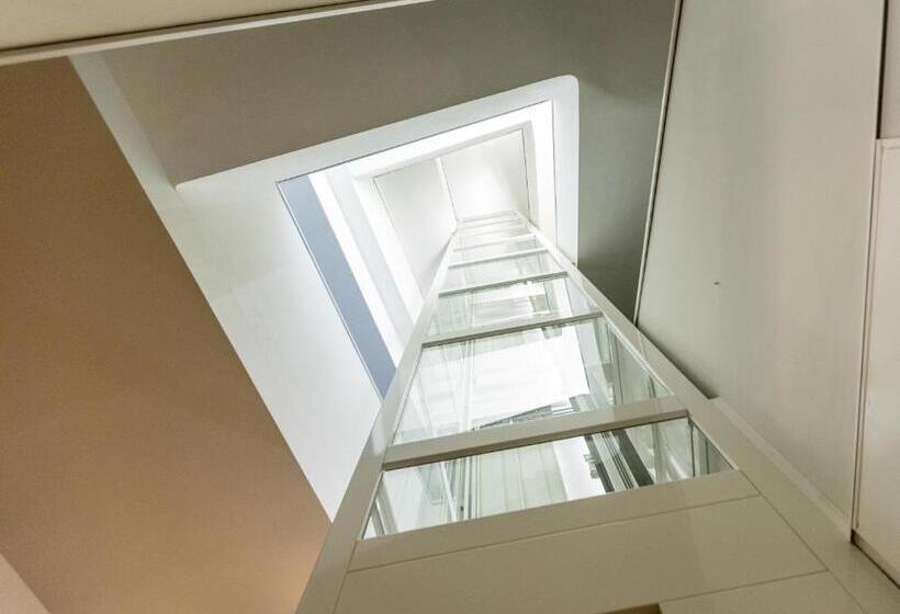 בית מלון כפרי Astoria