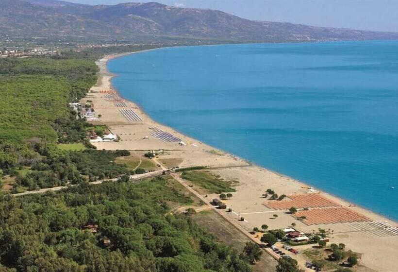 בית מלון כפרי Bagamoyo Resort