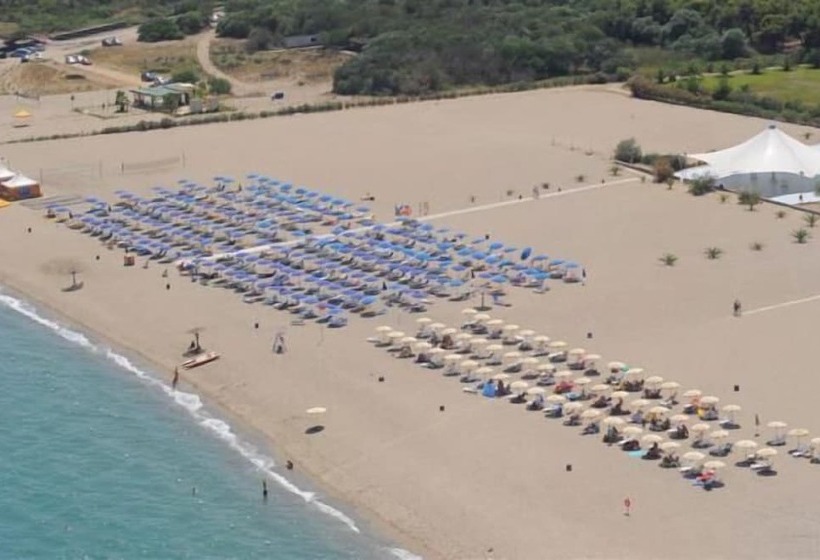 בית מלון כפרי Bagamoyo Resort