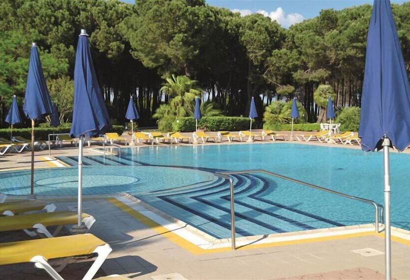 בית מלון כפרי Bagamoyo Resort