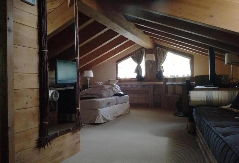 هتل Bait De Angial