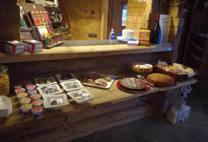 هتل Bait De Angial