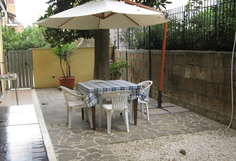 酒店 B&b La Casetta Ladispoli