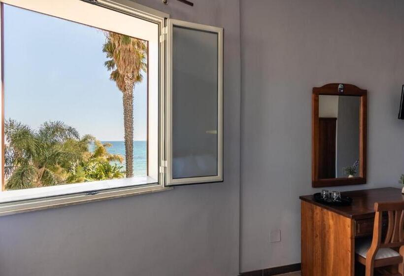 ホテル B&b La Terrazza Sul Mare