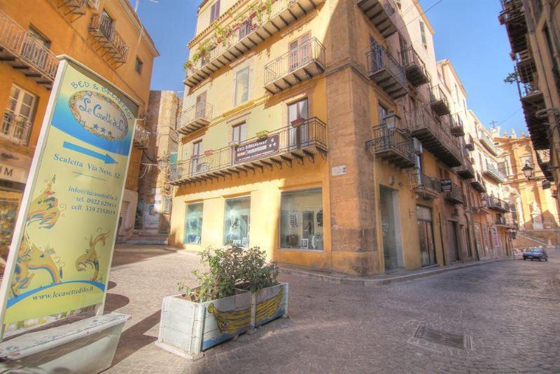 هتل B&b Le Casette Di Lu