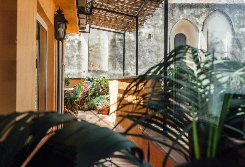 ホテル B&b Millequattrocento