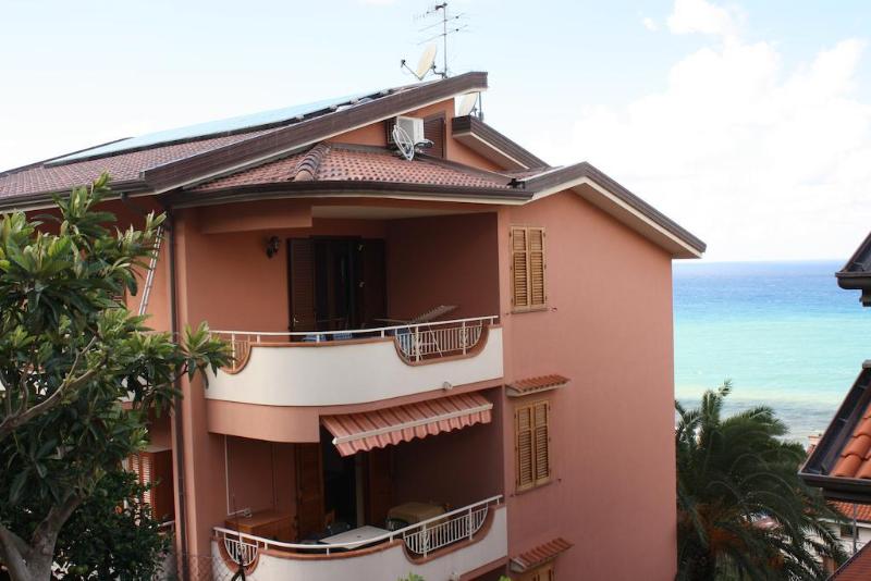 Отель B&b Ondazzurra