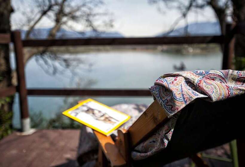 فندق B&b Tana Della Volpe