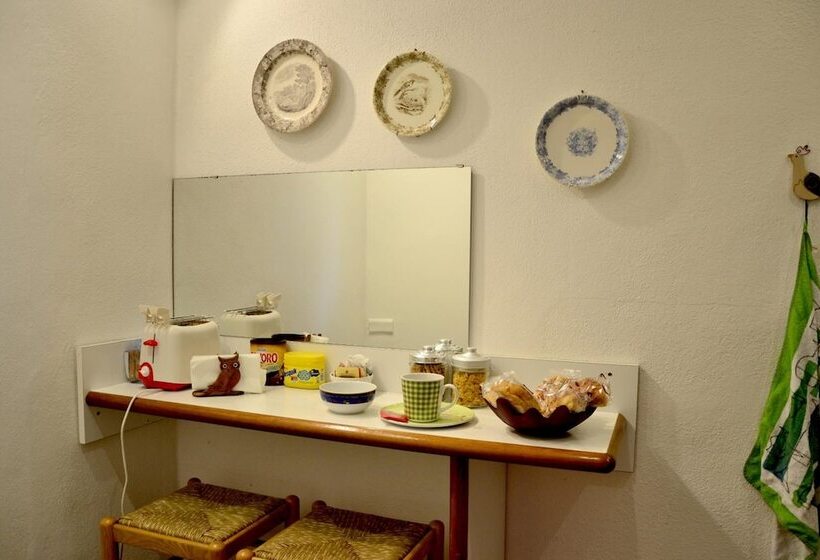 فندق B&b Tana Della Volpe