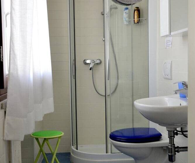 فندق B&b Tana Della Volpe