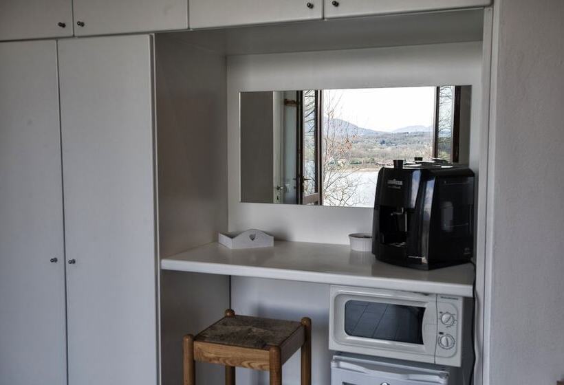 فندق B&b Tana Della Volpe